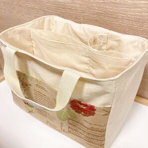 仕切りたくさんトートバッグ