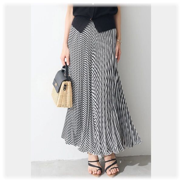 ★新品 ストライププリーツフレアスカート frene