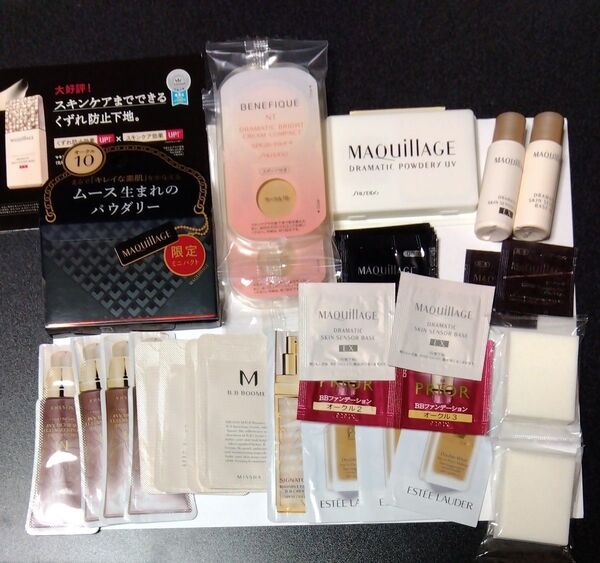 MAQUIA ファンデーション+ファンデーション試供品 各種 +ポーチ付き