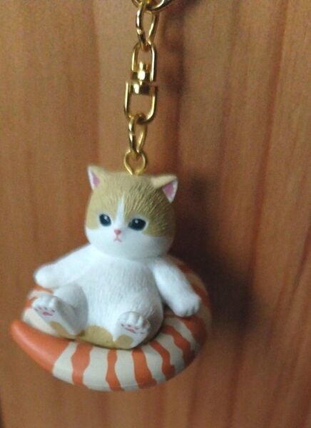mofusand モフサンド えびにゃんフィギュアキーホルダー えびでくつろぐ