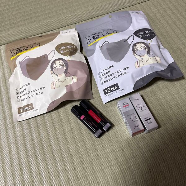 全て新品未使用品!小顔マスクとDHC口紅&専用リップケース・KATEリップピンク&レッドまとめ売り