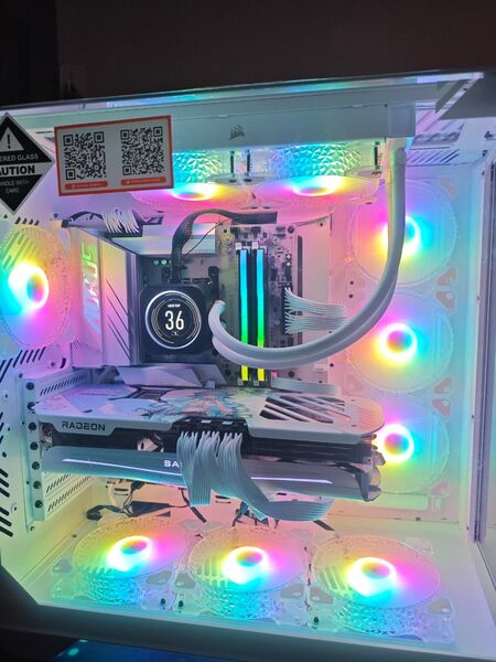 1/2 7800x3d 9070xt 白ゲーミングPC