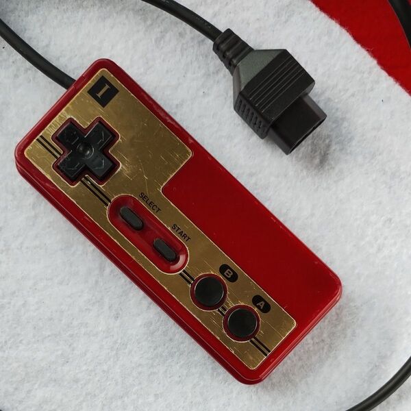 動作確認済み ②ニューファミコン用コントローラー 純正FC1P改造 ゴム新品