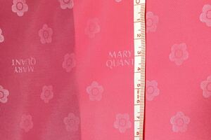 ★送料無料★新品未使用★ マリークワント「MARYQUANT」の布地③★濃ピンク★ポリエステル生地？！ ★125cm×100cm