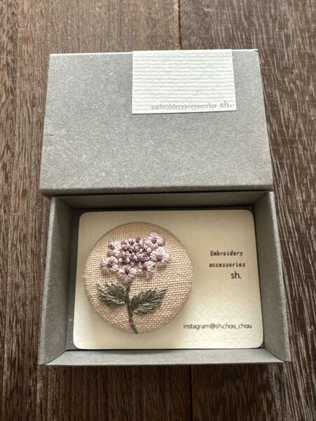 未使用 sh. 額紫陽花ブローチ 刺繍ブローチ 紫陽花