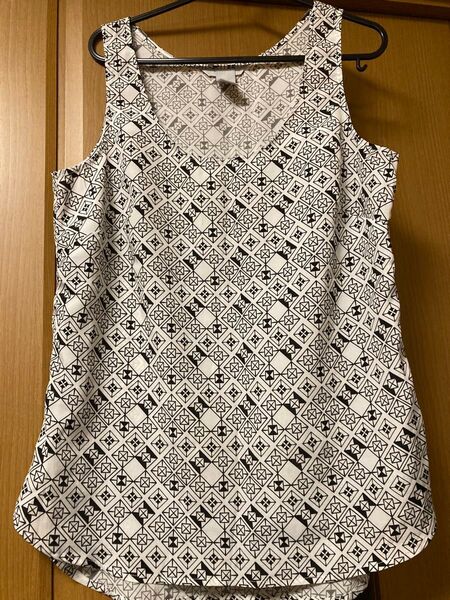H&Mタンクトップ ノースリーブ ポリエステル