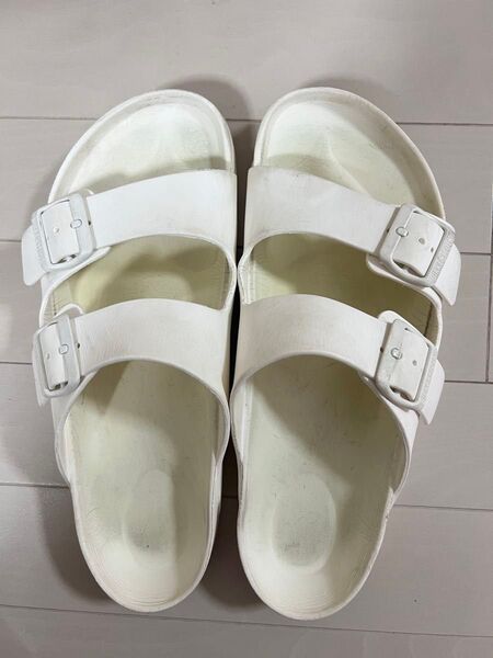 Birkenstock ホワイト ダブルバックル サンダル ホワイト