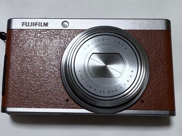 FUJIFILM プレミアムコンパクトデジタルカメラ XF1 動作美品