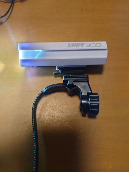 CATEYE AMPP300 自転車用ライト白