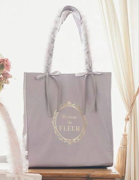 新品 メゾンドフルール Maison de FLEUR チュール フリルハンドル トートバッグ A4対応