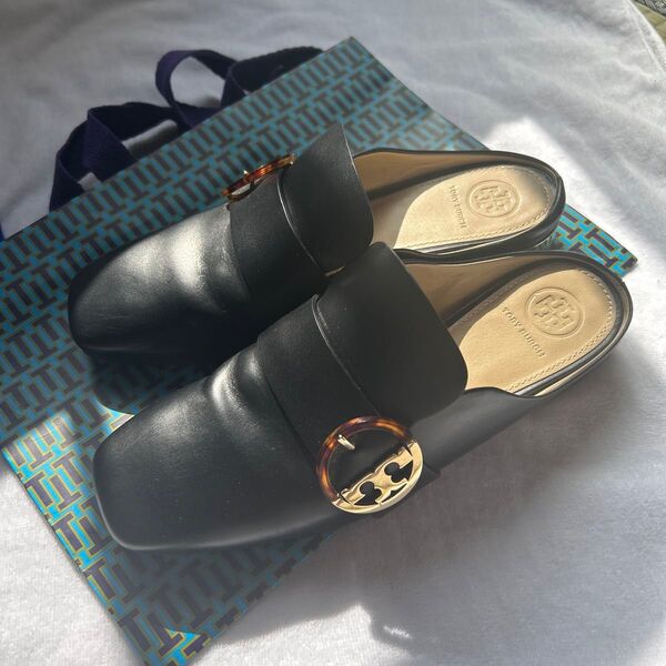 TORY BURCH トリーバーチ レザー サンダル 黒 金 7M