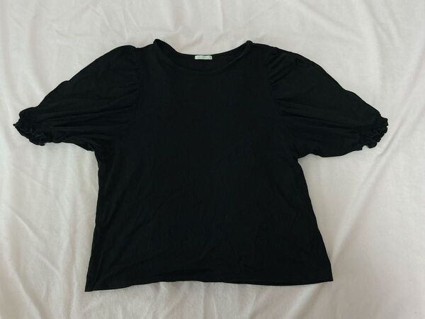 GU ブラック パフスリーブ Tシャツ