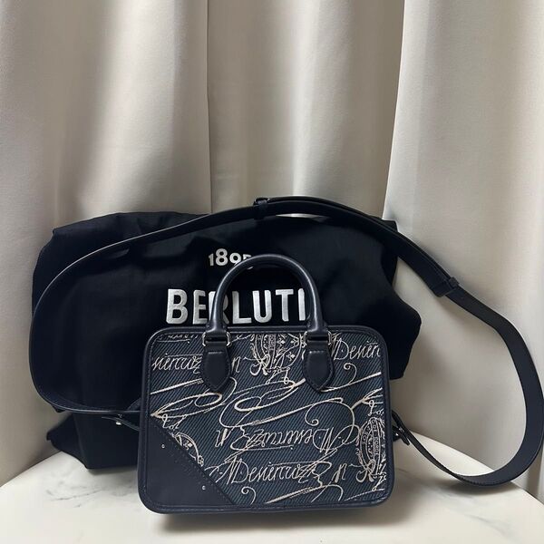 Berluti ベルルッティ カリグラフィ アンジュール ガリバー 2wayバッグ ショルダーバッグ ハンドバッグ キャンバス