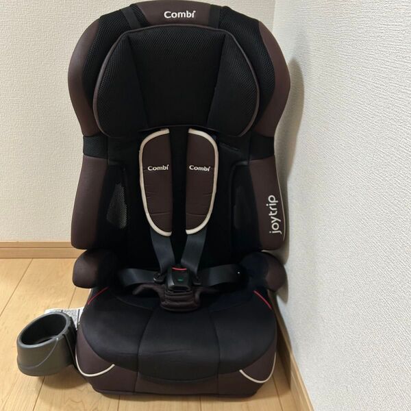 コンビ ジョイトリップ エアスルー カラーリミテッド エアーエスプレッソジュニアシート