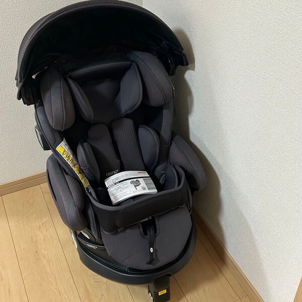 アップリカ フラディアグロウ ISOFIX セーフティープラス プレミアム2139045