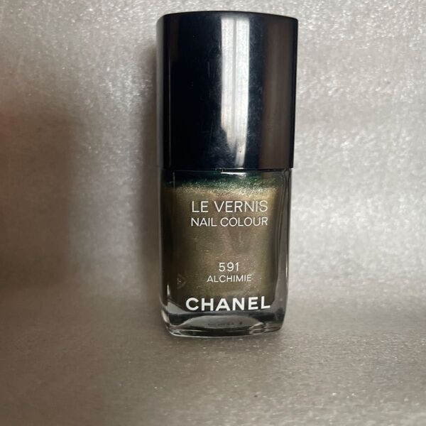 シャネル ヴェルニ ネイル ロングトゥニュ CHANEL LE VERNIS 591 ALCHIMIE