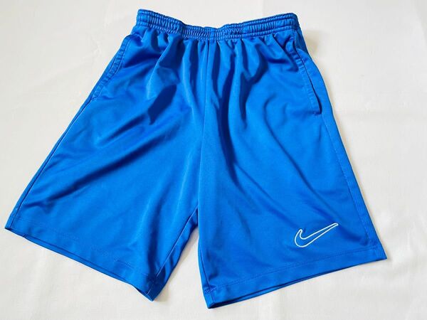 ナイキ NIKE キッズ ハーフパンツ 140 半ズボン バスパン サッカー