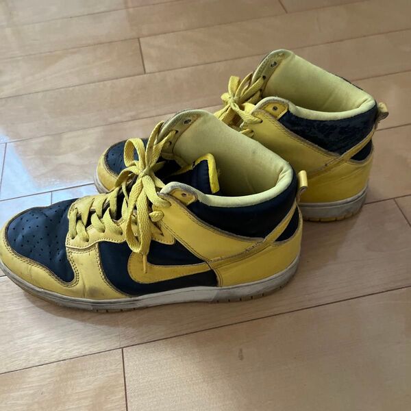 NIKE DUNK HI ダンク ナイキ スニーカー イエロー ブラック