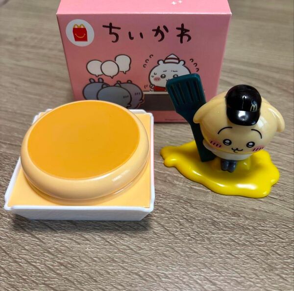 マクドナルド ハッピーセット うさぎのプチパンケーキケース ちいかわ +オマケ【うさぎのアクリルシール】