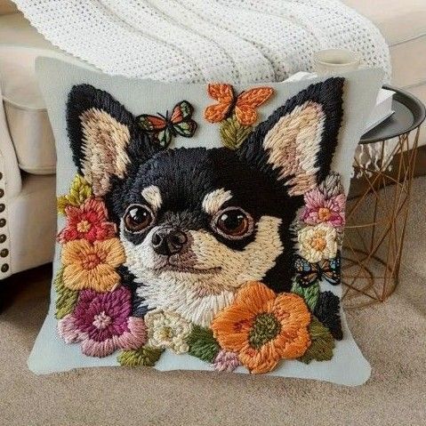 【クッションカバー】チワワ スムース 刺繍風デザインプリント