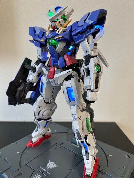 PG 1/60 エクシア LEDユニット付き ガンプラ パーフェクトグレード