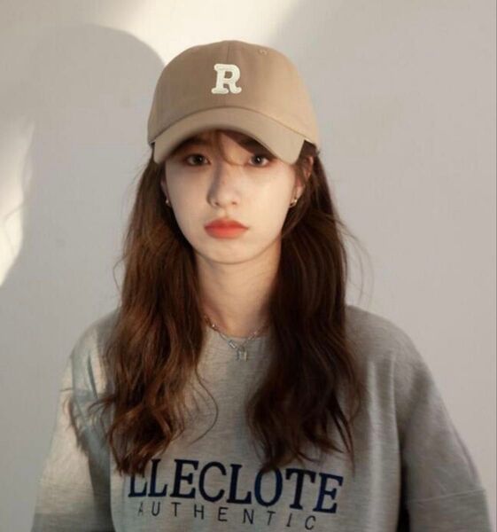 帽子 ベースボールキャップ 野球帽 Rロゴ メンズ レディース シンプル UVカット 紫外線対策 春夏秋冬 ベージュ 新品未使用