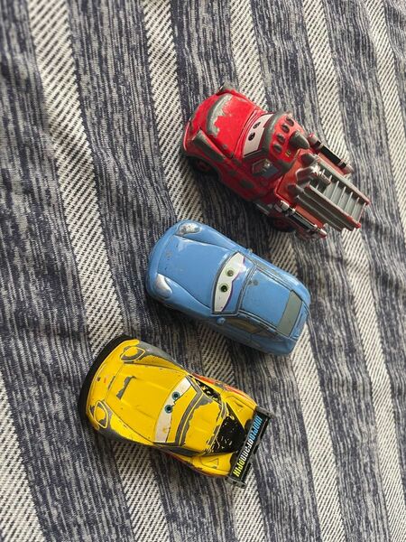 カーズトミカ ジェフゴルベット サリー メーター レスキュー
