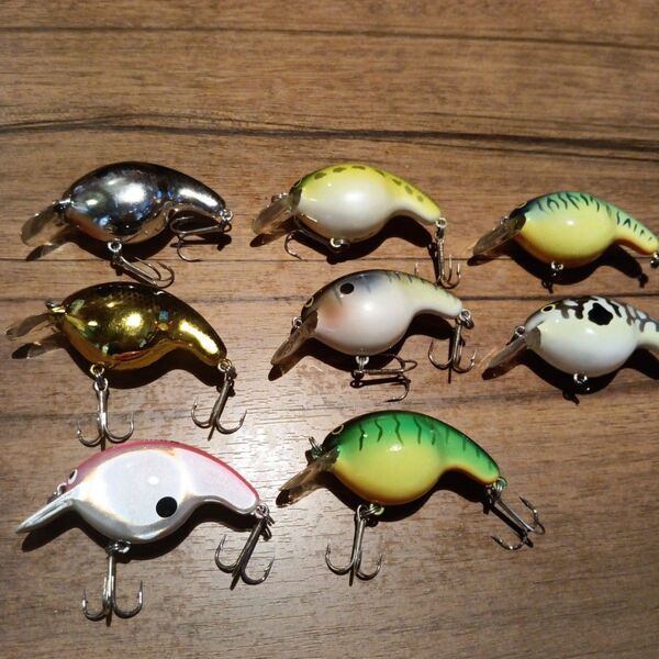 Daiwa バスハンター クランクベイト 8個セット