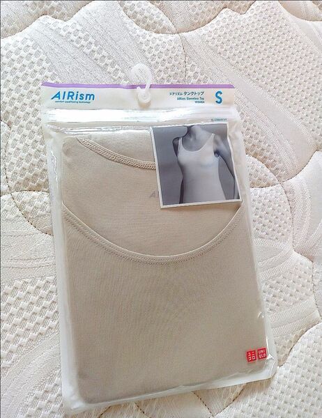 ユニクロ エアリズム タンクトップ S ナチュラル 新品