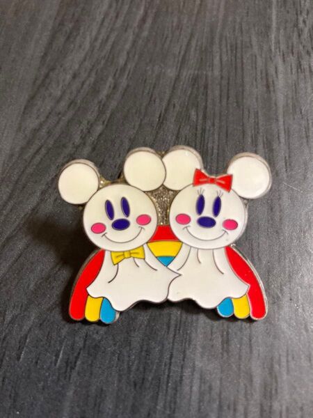 アブーズバザール ピンバッジ 雨の日 てるてる坊主 ミッキー ミニー ディズニー