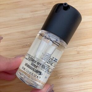 MAC クレンズオフオイル