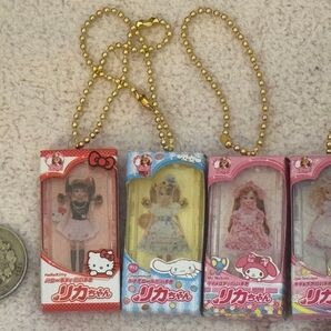 りかちゃん サンリオ コラボ ガチャガチャ キーホルダー ストラップ