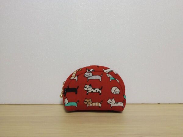 ミニポーチ【ネコちゃん勢ぞろい】レッド ハンドメイド 小物入れ