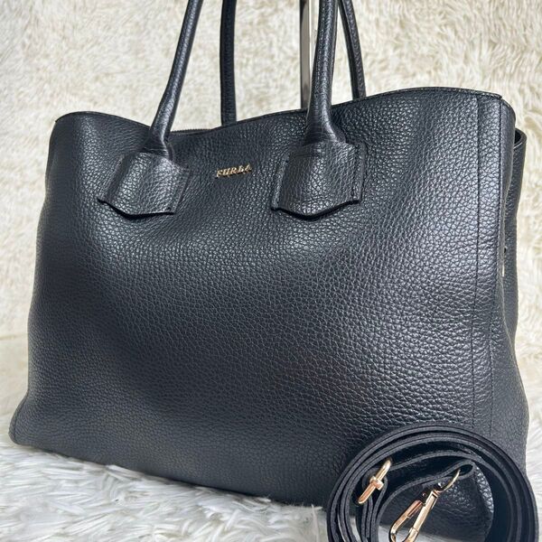 美品 FURLA フルラ ショルダーバッグ トートバック 2way 肩掛け 斜め掛け アルバ レザー ゴールド金具 ブラック 黒