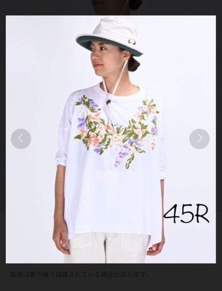 24200円 45R レイレイプリントのビッグスリットTシャツ 白 花柄
