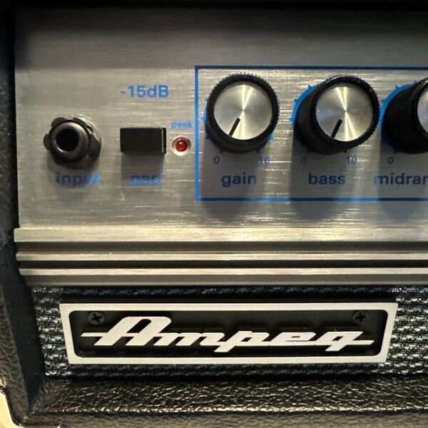 Ampeg マイクロベースアンプヘッド