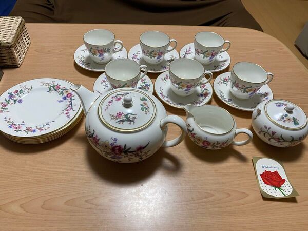 【アンティーク】ウェッジウッド イギリス製 磁器チャイナボーン ティーセット一式