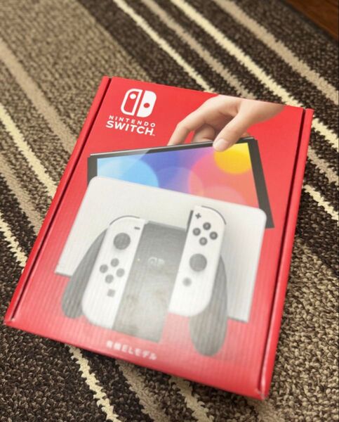 【新品・未使用】Nintendo Switch 有機ELモデル(ホワイト)印あり!