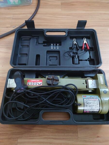 大自工業 メルテック 電動油圧式フロアージャッキ F-80