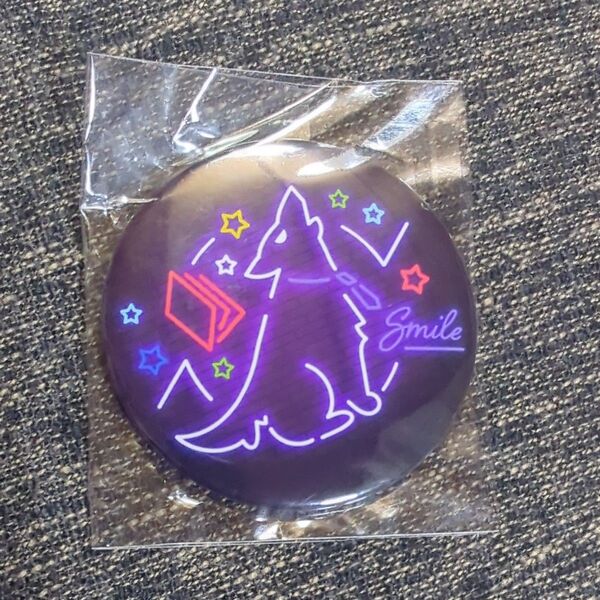 ワイテルズ VV 缶バッジ スマイル