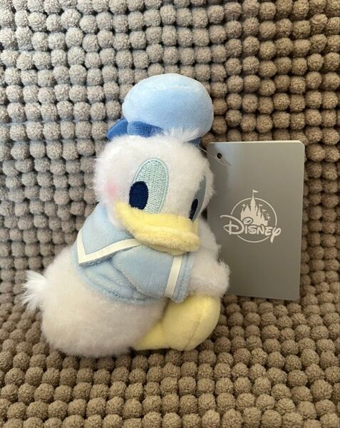 ディズニーストア ドナルド ぬいぐるみキーホルダー・キーチェーン DONALD MOKOMOKO BIRTHDAY