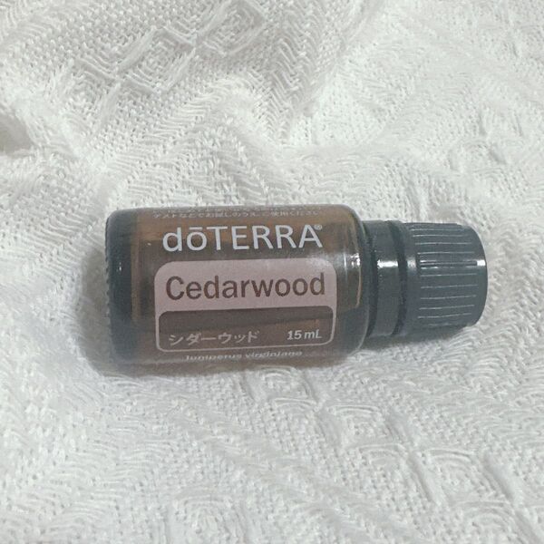 doTERRA ドテラ エッセンシャルオイル シダーウッド
