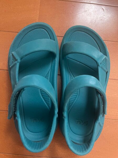Teva サンダル 青