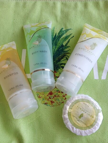 ハワイ ホテルアメニティ4点セット 1回使用 NONI PAPAYA PINEAPPLE