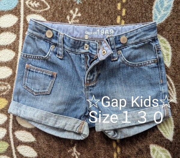 《GapKids》☆デニム ショートパンツ・130サイズ☆
