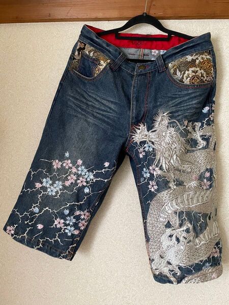 華鳥風月 龍・桜の総刺繍 デニムパンツ