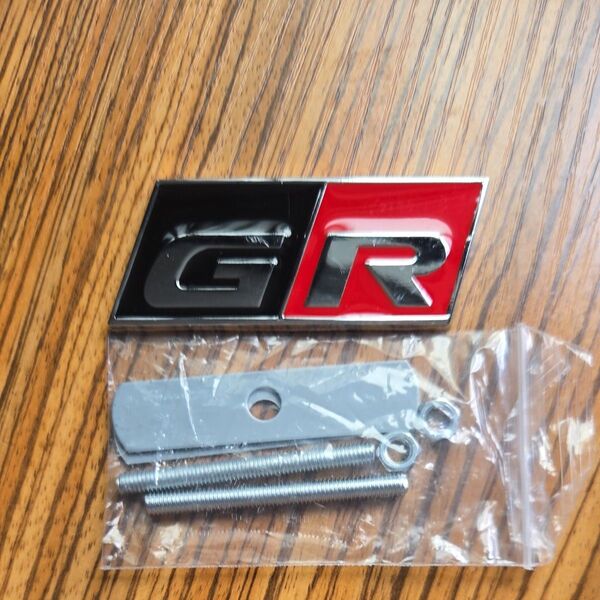 GR フロントグリルエンブレム 金属製エンブレム GAZOO RACING TOYOTA トヨタ