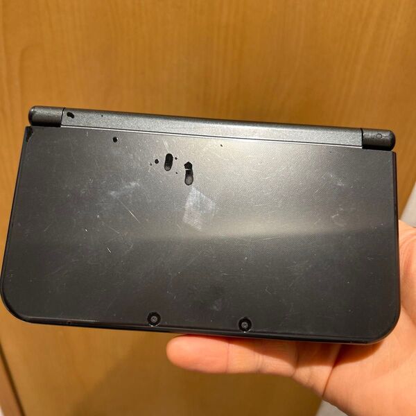 Newニンテンドー3DS LL メタリックブラック