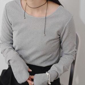 Kastane ラメクルーインナー サックスブルー