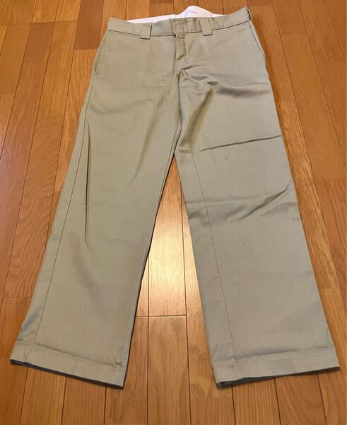 Dickies ワークパンツ チノパン ローライズ ワイド カラー:ベージュ サイズ:33×30
